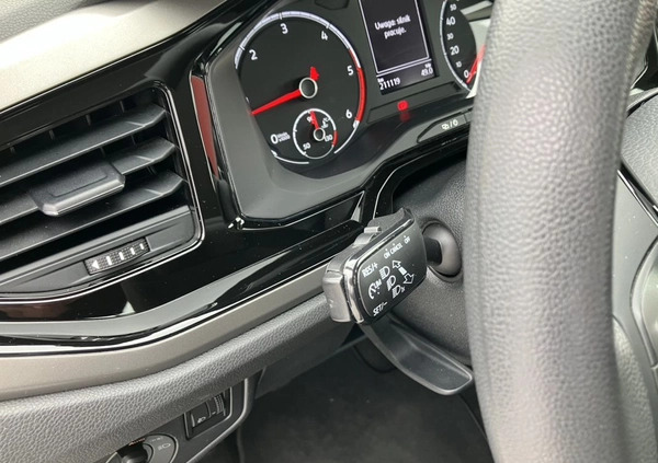 Volkswagen Polo cena 48900 przebieg: 210000, rok produkcji 2019 z Rymanów małe 211